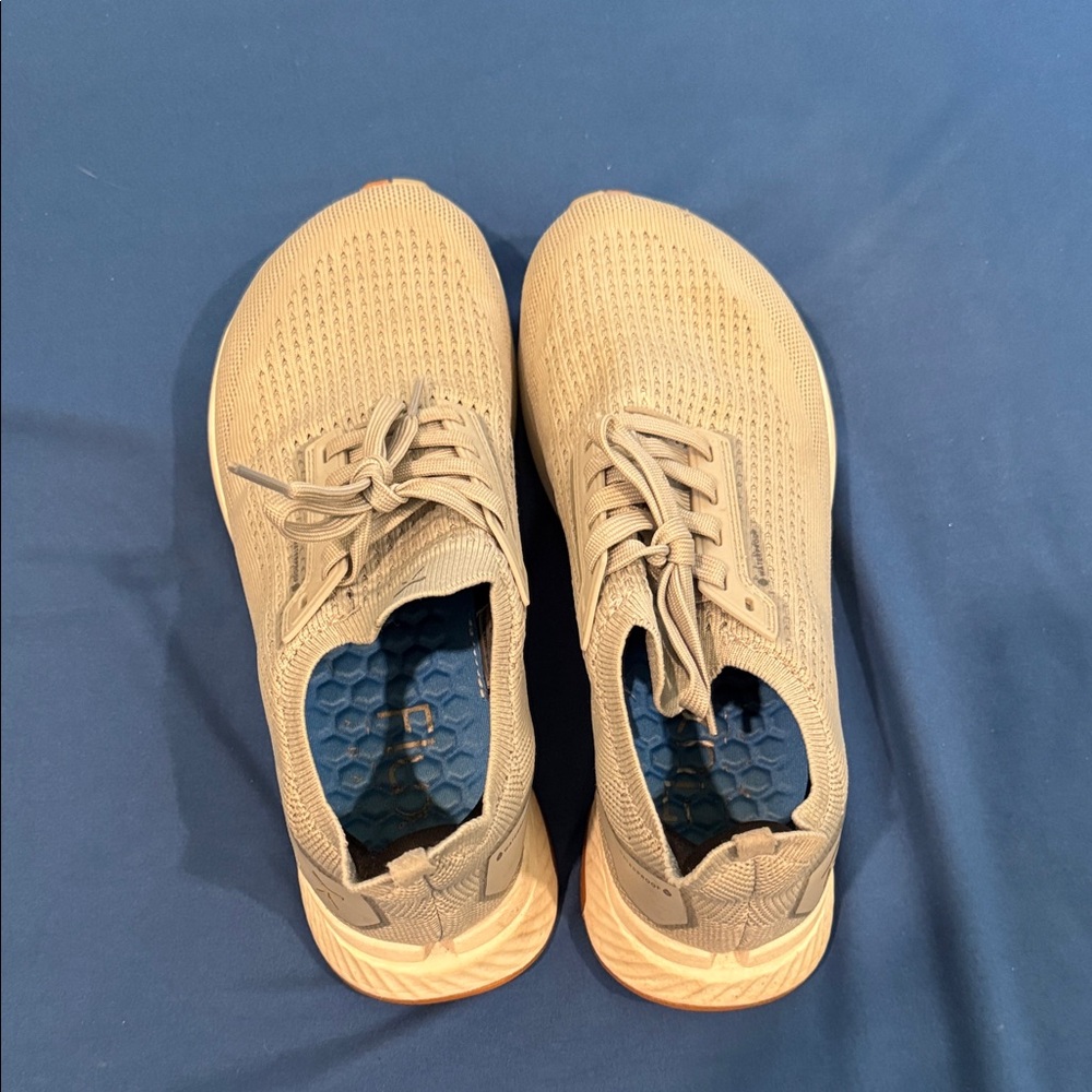 Women’s waterproof flux runners light grey